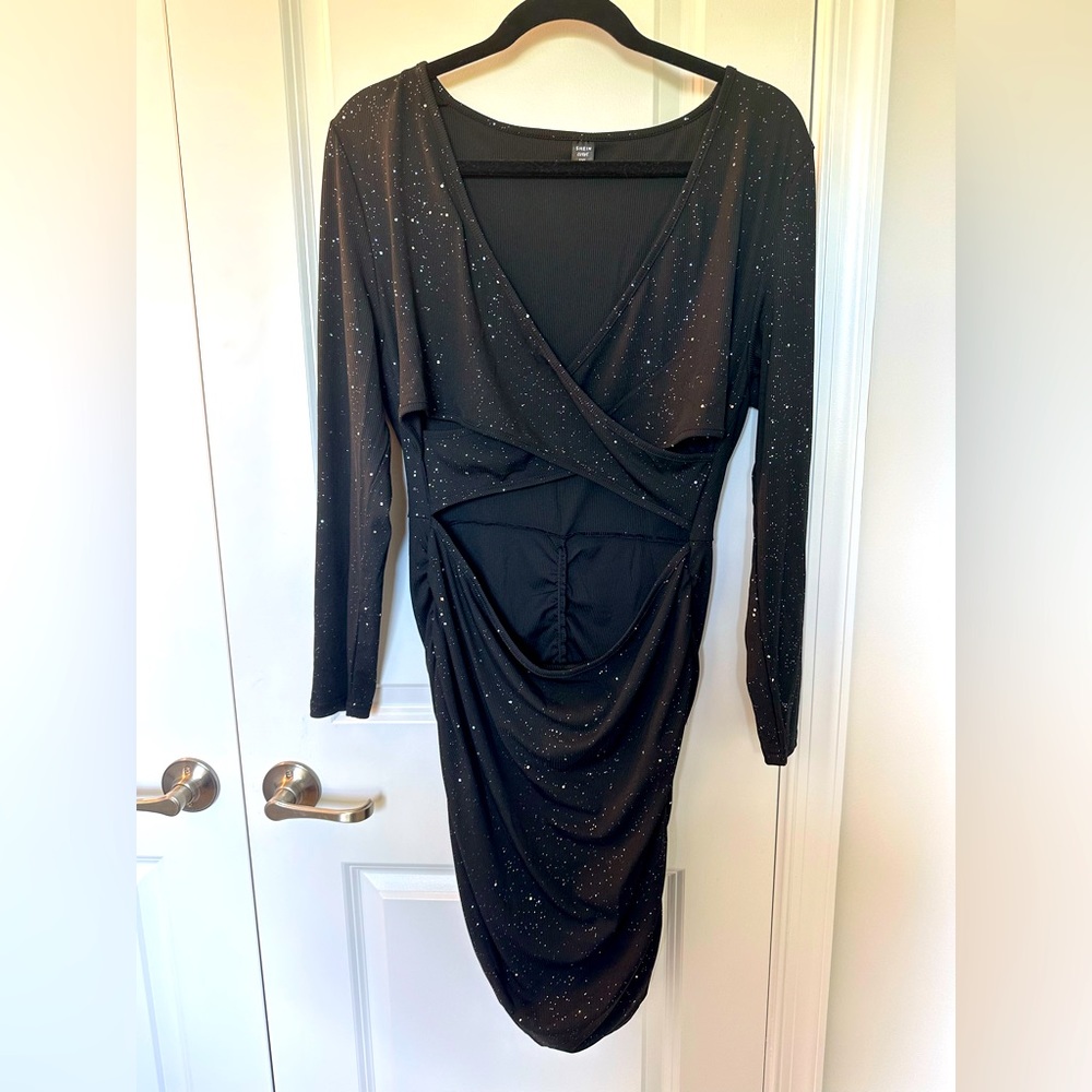 Bodycon Black Glitter Dress!